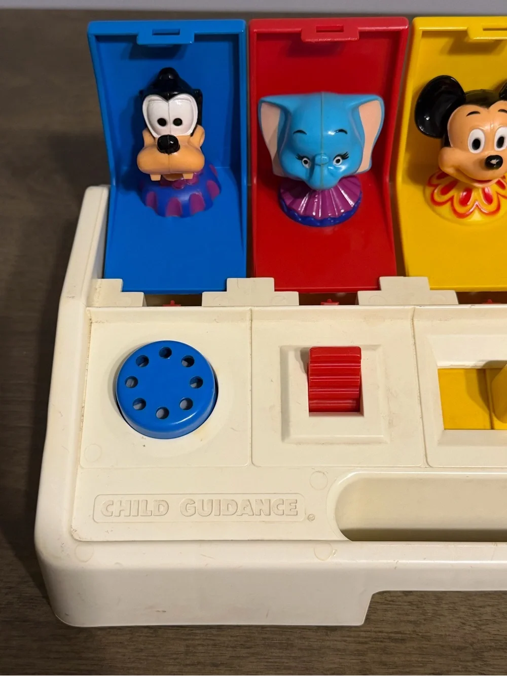 Disney Mickey & Friends Pop-Up Playset — Blue, Red, Yellow